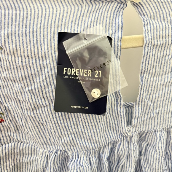 Forever 21 Blouse - Picture 5 of 5